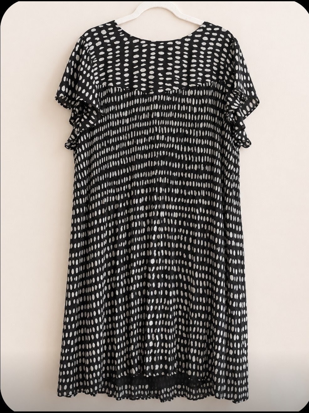 Penningtons Black and White Printed Flutter-Sleeve Dress